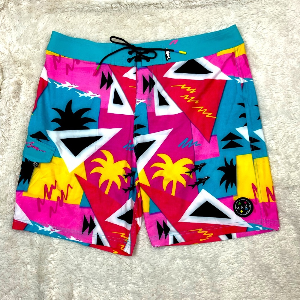 Maui and sons 4 way stretch board shorts